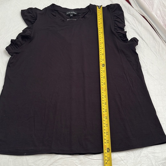 Alyssa Thomas black flutter sleeve top - Picture 6 of 9